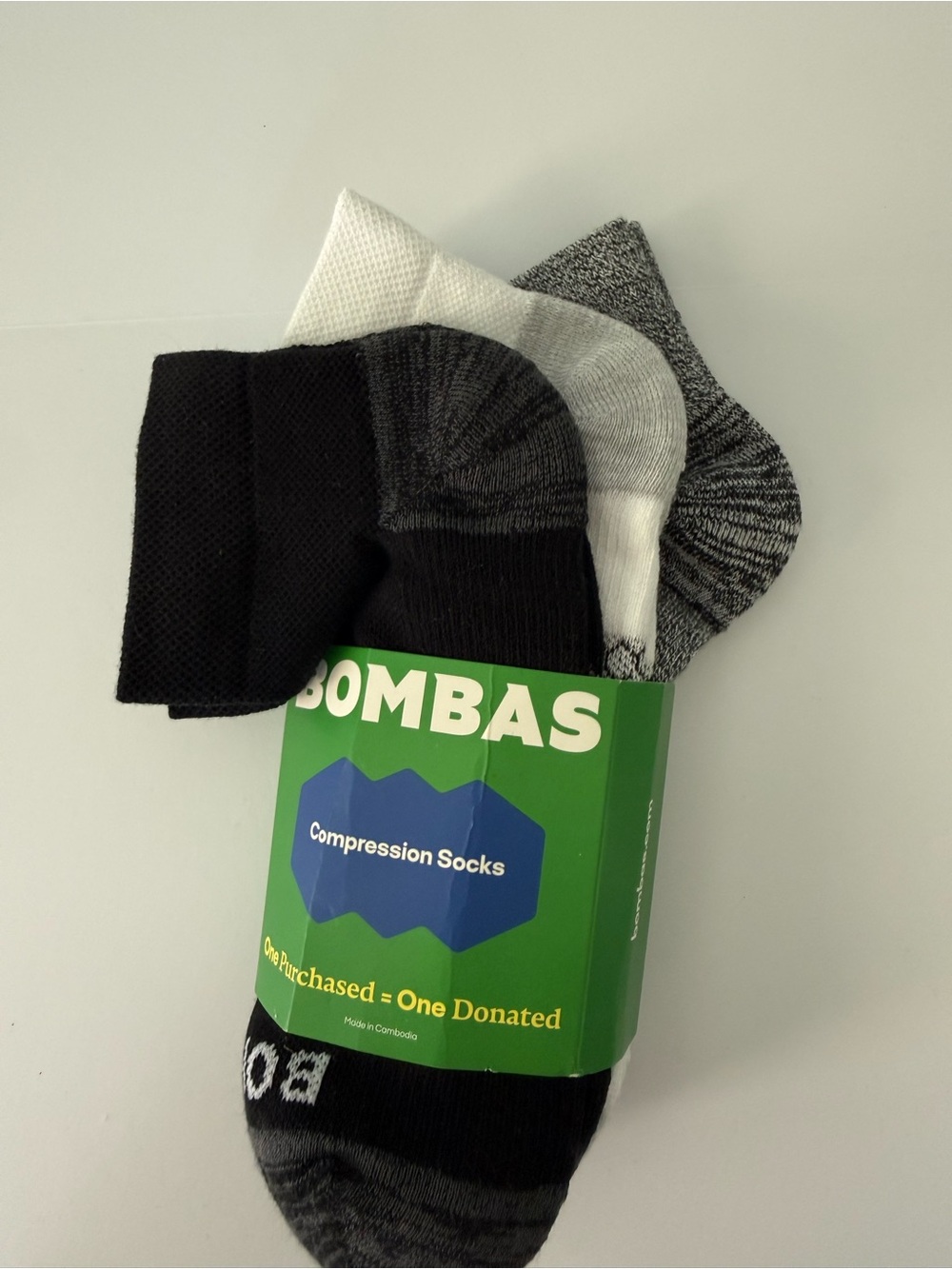 Bombas 3 pair compression socks